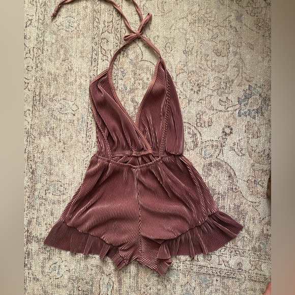 Romper - Picture 3 of 3